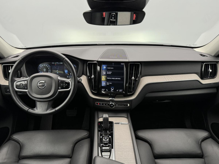 Volvo XC60 B4 AWD INSCRIPTION REZERVACE