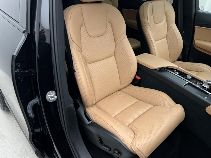 Volvo XC90 T8 AWD RECHARGE ULTRA DARK CZ