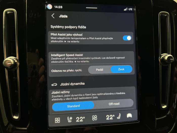 Volvo XC40 B4 DARK ULTRA AUT