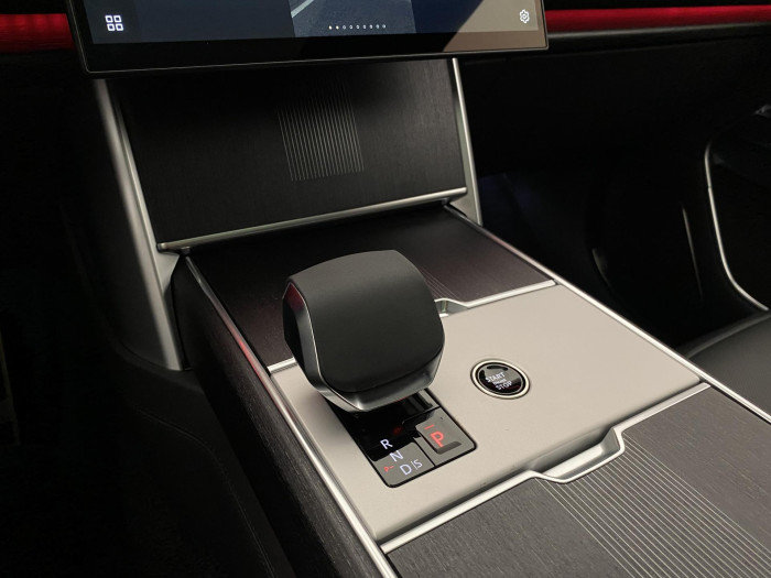 Land Rover Range Rover P530 AUTOBIOGRAPHY SWB