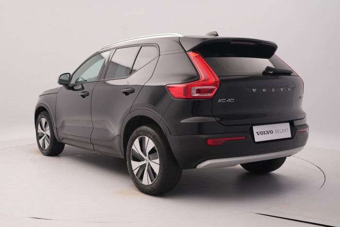 Volvo XC40 T2 MOMENTUM PRO REZERVACE 1.5 Momentum