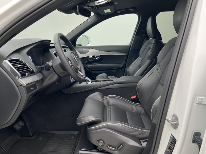 Volvo XC90 B5 AWD AUT BRIGHT PLUS 7-míst