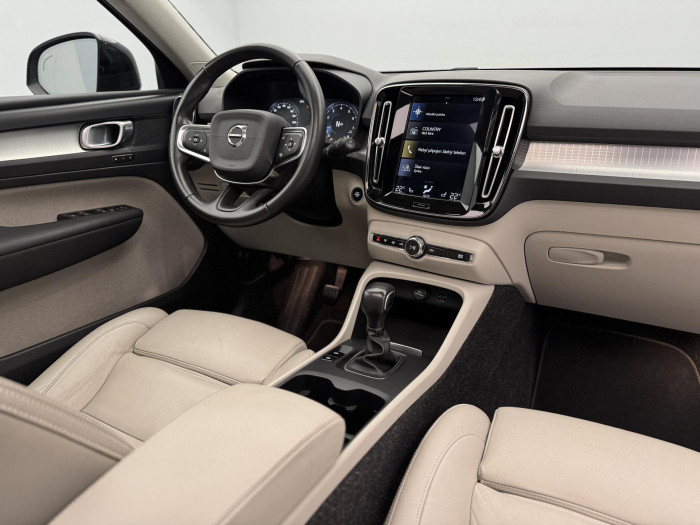 Volvo XC40 T3 MOMENTUM PANORAMA 1.5 Panorama Momentum