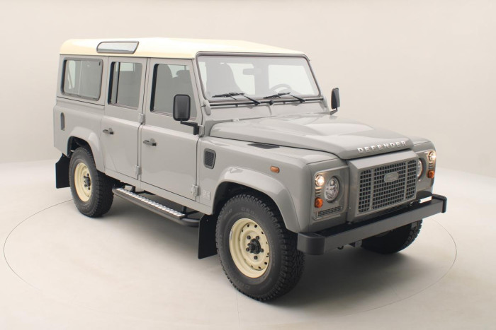 Land Rover Defender WORKS V8 ISLAY EDITION 5.0 V8 Edition