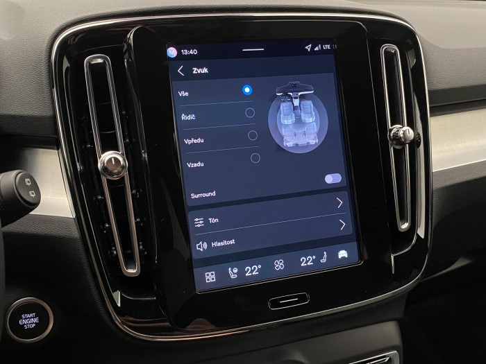 Volvo XC40 B3 AUT PLUS BLACK EDITION