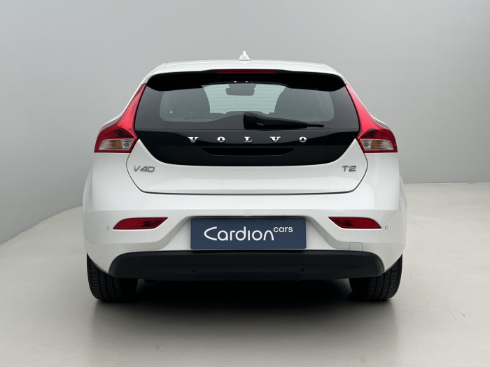 Volvo V40 T2 MOMENTUM AUT CZ 1.5 Momentum