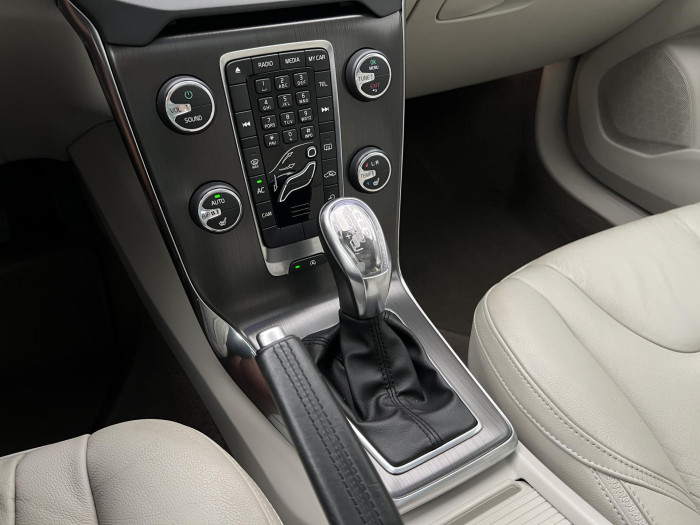 Volvo V40 CC T5 AWD AUT CZ 2.5 CC CC