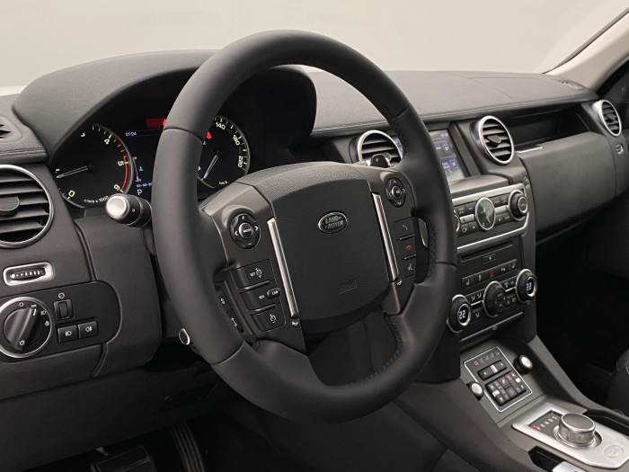 Land Rover Discovery 4 3.0SDV6 HSE AWD REZERVACE