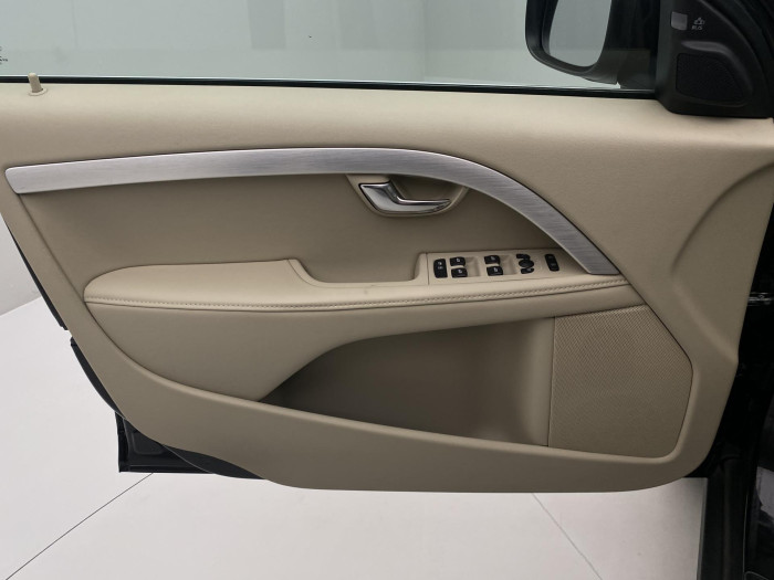 Volvo XC70 D4 AWD SUMMUM AUT CZ 2.4 d Summum
