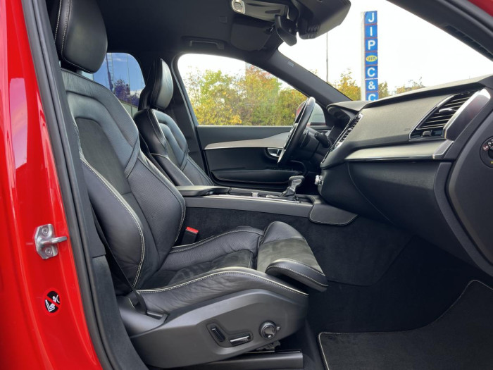Volvo XC90 D5 AWD R-DESIGN 7MÍSTNÁ Aut 2.0 d