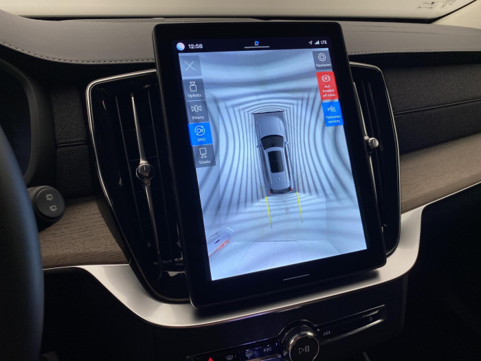 Volvo XC90 B5 AWD BRIGHT PLUS AUT CZ 7m