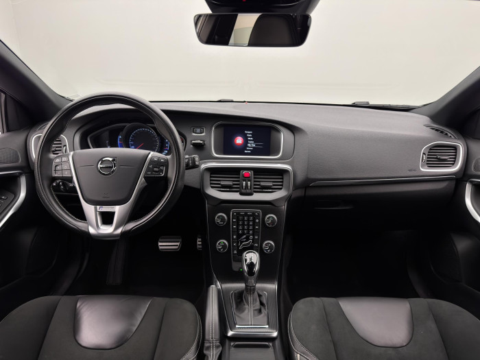 Volvo V40 T3 R-DESIGN AUT
