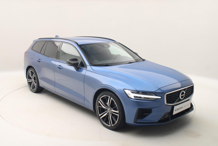 Volvo V60 T8 AWD R-DESIGN AUT REZERVACE