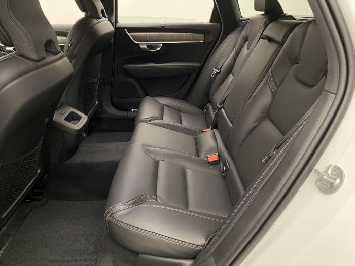 Volvo V90 B4 AWD AUT CROSS COUNTRY PLUS 2.0 Plus