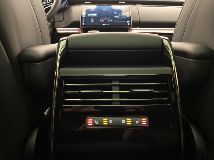 Land Rover Range Rover Sport D250 DYNAMIC SE AWD REZERVACE 3.0 d Dynamic SE