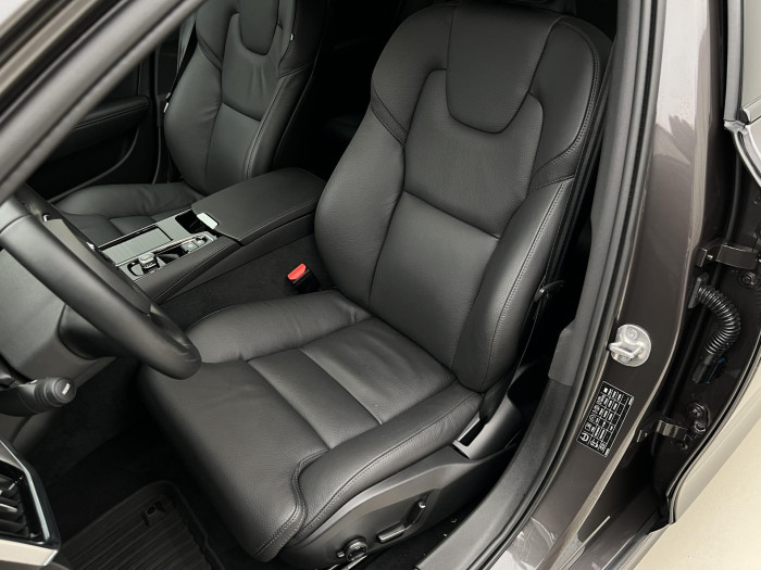 Volvo V90 T6 AWD RECHARGE PLUS DARK AUT