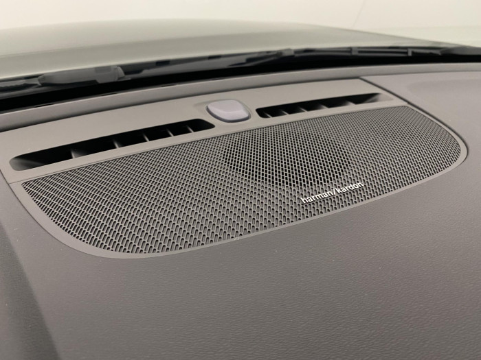 Volvo XC40 B3 AUT DARK PLUS