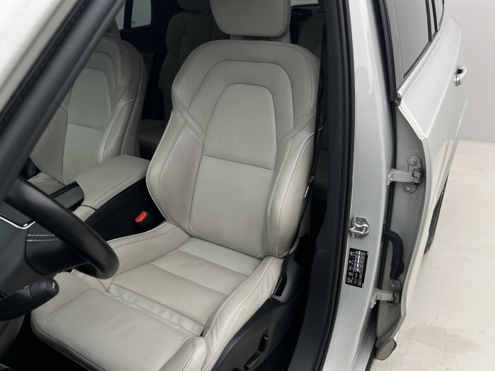 Volvo XC90 B5 AWD INSCRIPTION 7MÍSTNÁ AUT
