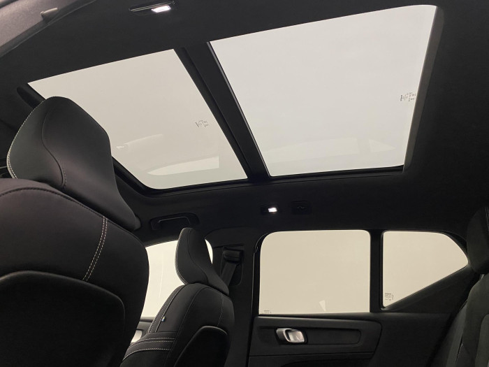 Volvo XC40 B3 AUT DARK PLUS