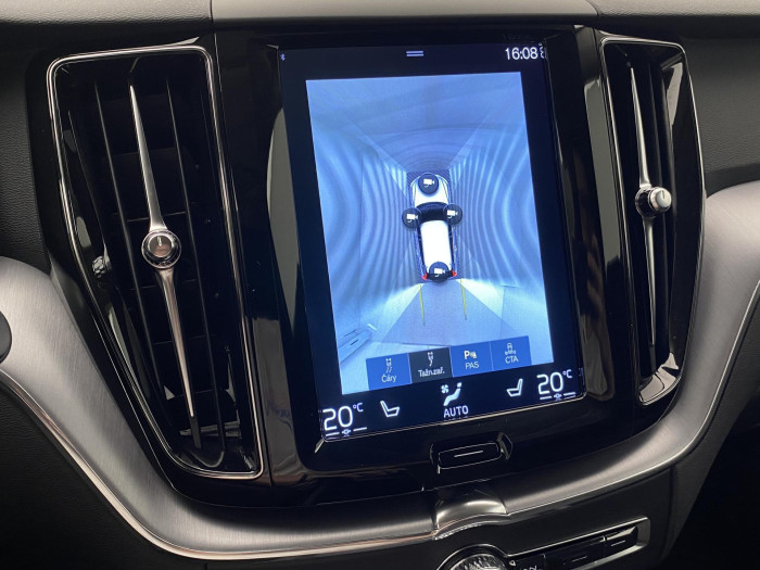 Volvo XC60 B4 MOMENTUM AUT CZ 2.0 Momentum