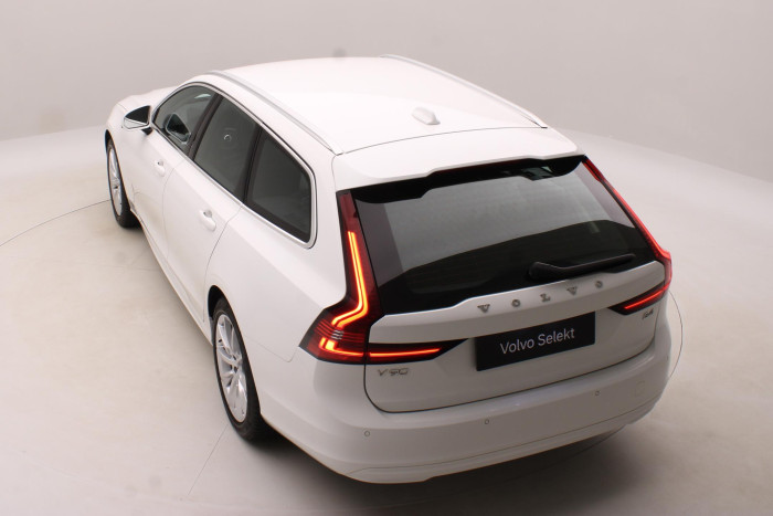 Volvo V90 B4 MOMENTUM AUT CZ 2.0 Momentum