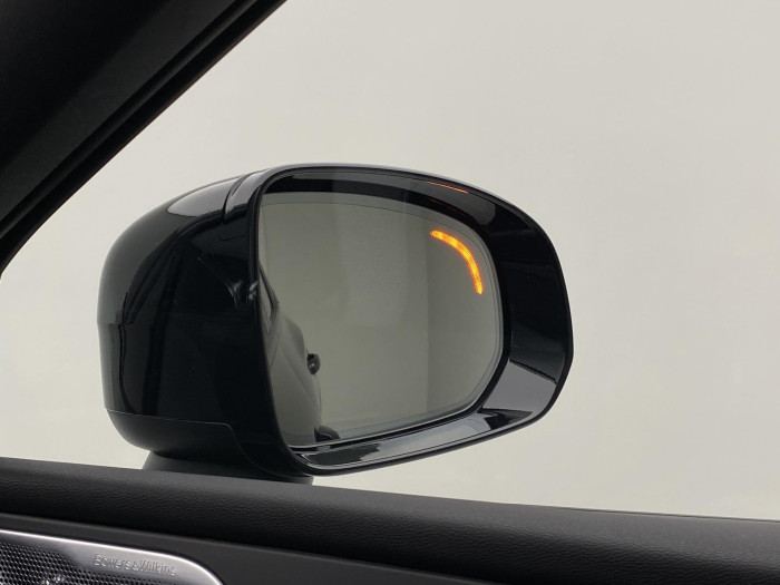 Volvo XC60 B5 AWD R-DESIGN AUT CZ