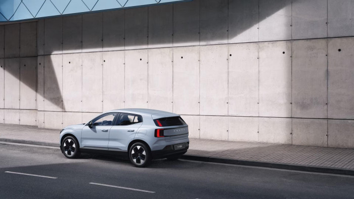 Volvo EX30 PURE ELECTRIC EXTENDED CORE
