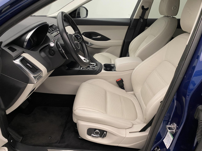 Jaguar E-Pace P200 S AWD AUT REZERVACE