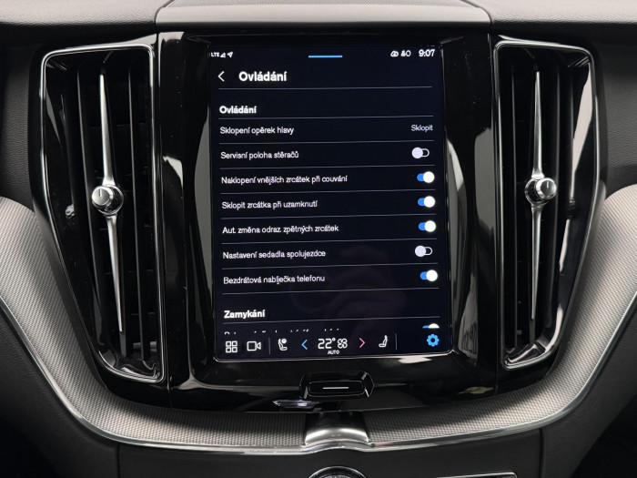 Volvo XC60 B5 AWD BLACK EDITION AUT 2.0 Edition