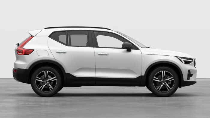 Volvo XC40 B3 AUT DARK PLUS