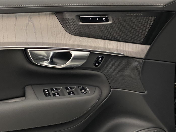 Volvo XC90 T8 AWD RECHARGE BRIGHT PLUS 7m
