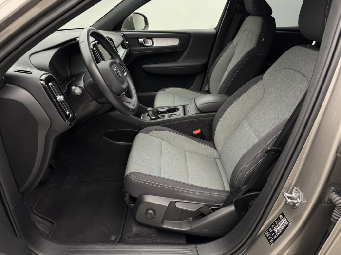 Volvo XC40 T3 MOMENTUM AUT CZ 1.maj 1.5 Momentum