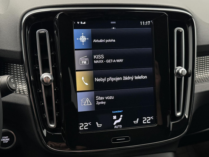 Volvo XC40 B4 AWD R-DESIGN AUT 1.maj CZ