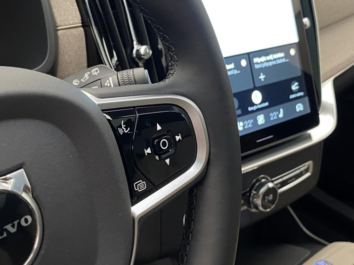 Volvo XC90 T8 AWD PLUG-IN BRIGHT ULTRA 7m