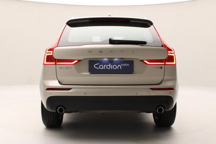 Volvo XC60 T5 AWD MOMENTUM AUT 2.0 Momentum