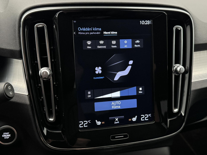 Volvo XC40 T4 MOMENTUM PRO AUT CZ 2.0 Momentum