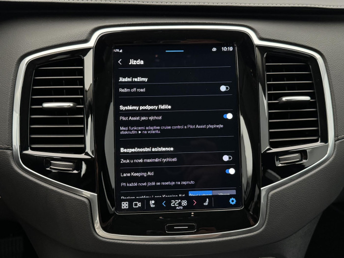 Volvo XC90 B5 AWD PLUS BRIGHT 1.maj CZ