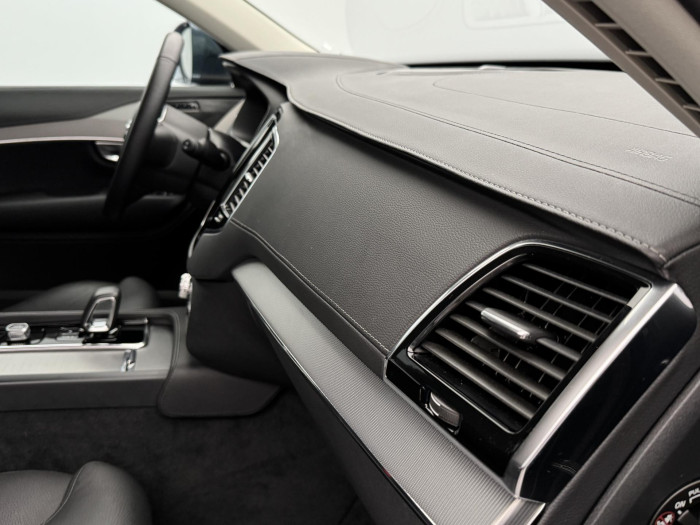 Volvo XC90 B5 AWD PLUS BRIGHT 1.maj CZ