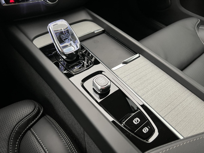 Volvo V60 B4 DARK PLUS AUT