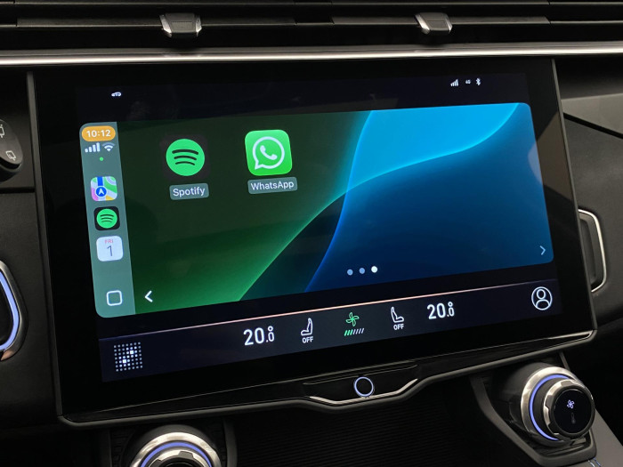 Lynk & Co 01 PHEV DCT AUT 1.maj