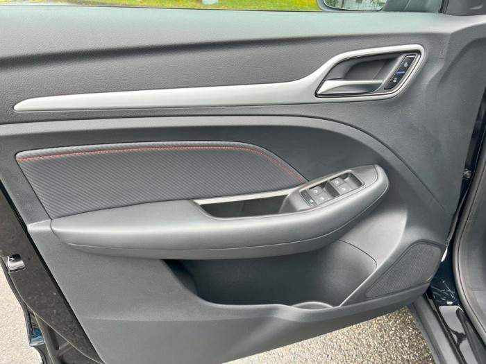 MG ZS EV EXCITE 70kWh REZERVACE