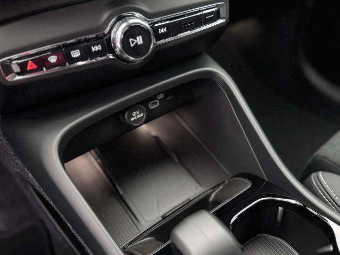 Volvo XC40 B3 AUT BLACK EDITION ULTRA 2.0 Edition