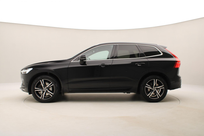 Volvo XC60 T5 AWD MOMENTUM REZERVACE 2.0 Momentum