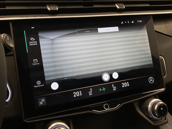 Lynk & Co 01 PHEV DCT AUT 1.maj. REZERVACE