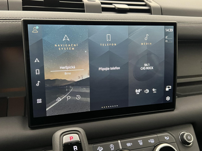 Land Rover Defender 110 D250 X-Dyn SE REZERVACE 3.0 d SE