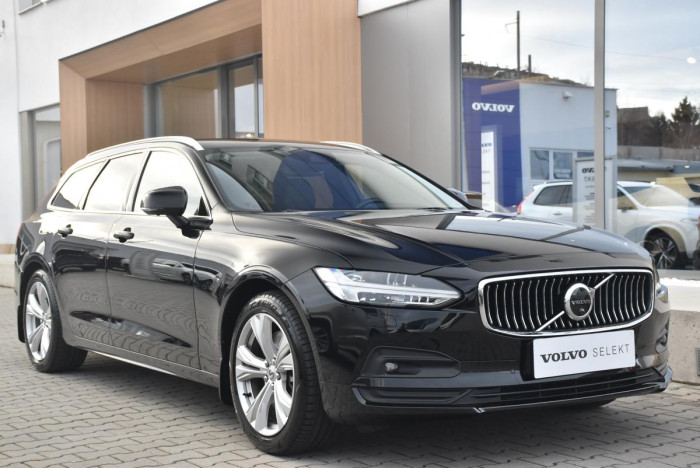 Volvo V90 B4 MOMENTUM REZERVACE 2.0 Momentum