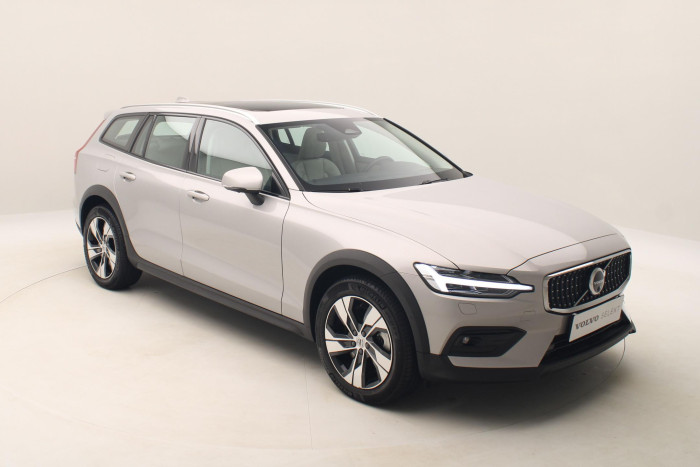 Volvo V60 CC B5 AWD ULTIMATE AUT CZ 2.0 CC CC