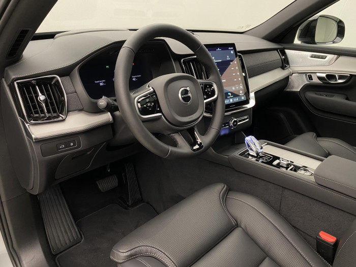 Volvo XC90 T8 AWD RECHARGE BLACK EDITION 2.0 Edition