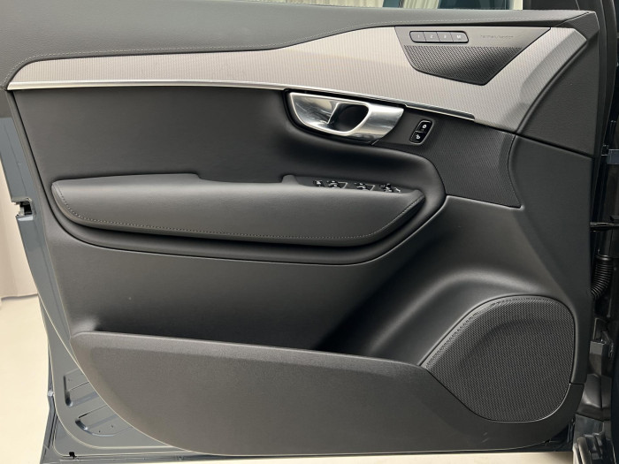 Volvo XC90 T8 AWD RECHARGE ULT. BRIGHT 7M