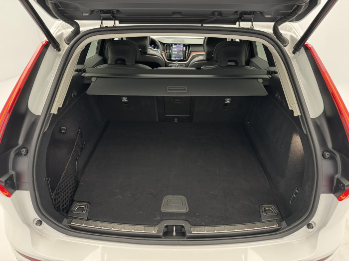 Volvo XC60 T8 AWD RECHARGE BRIGHT PLUS
